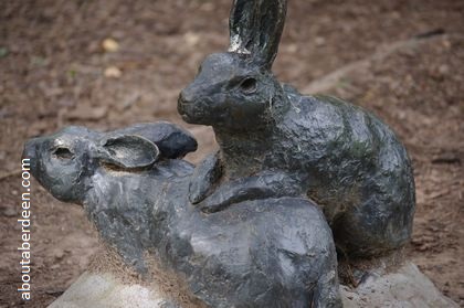 rabbits statues